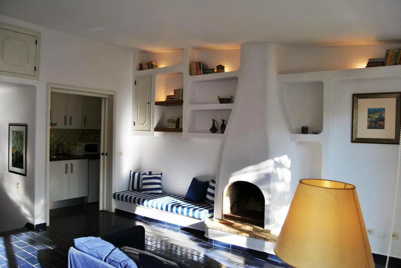 Apartment In Traditional Villa At The Beach Resort Praia Da Rocha Portimao